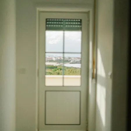 110 - Casa Gigi Ferrel (Leiria)